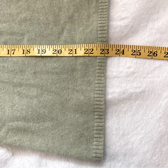 Geneva 100% Cashmere Sweater Hi Neck  Long Sleeves Minimalist Quality - Picture 6 of 8